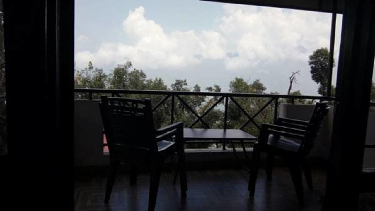 Surbee Resort Mussoorie Room photo